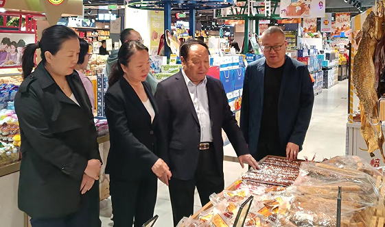 國慶佳節  石董慰問(wèn)暖人心；堅守崗位  全員努力沖業(yè)績(jì)