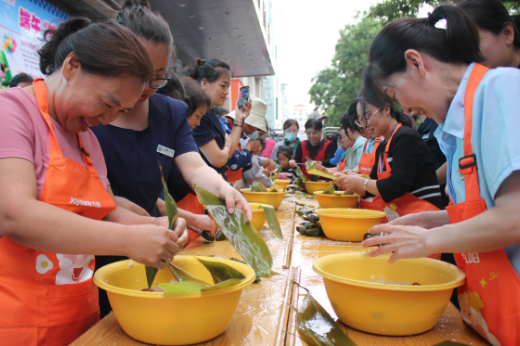 端午“粽”動(dòng)員   六一歡樂(lè )頌